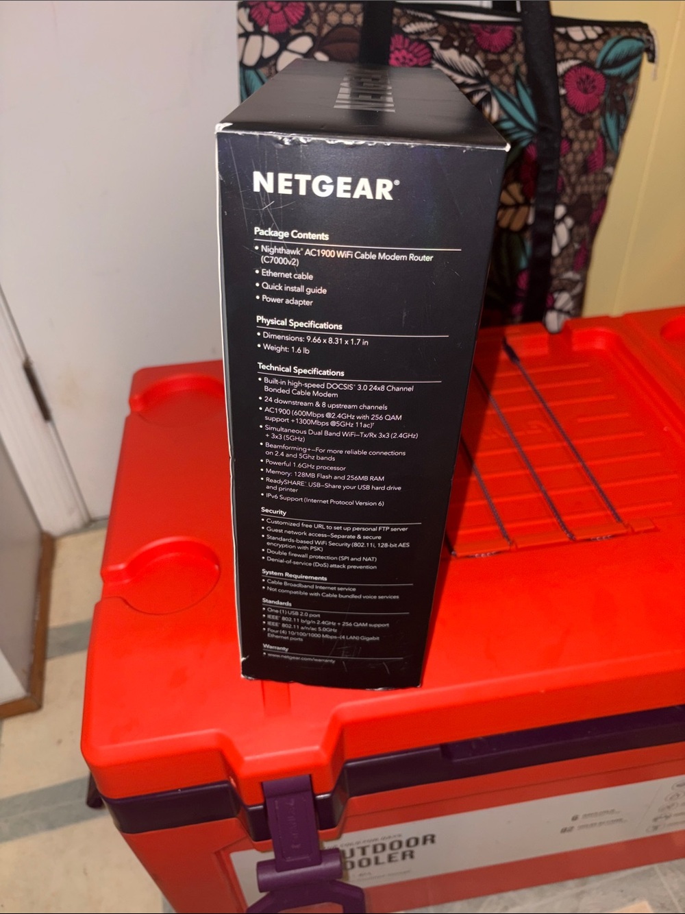 NETGEAR Nighthawk AC1900 WiFi Cable Modem Router - Black - Picture 3 of 4